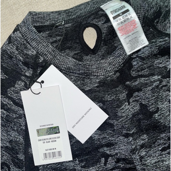 Gym Shark Long Sleeve Workout Top - New With Tags - Picture 4 of 5